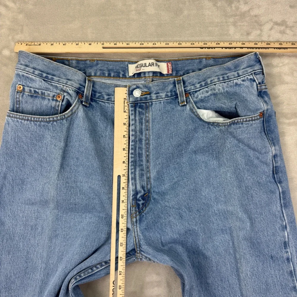 Levis shipping fast